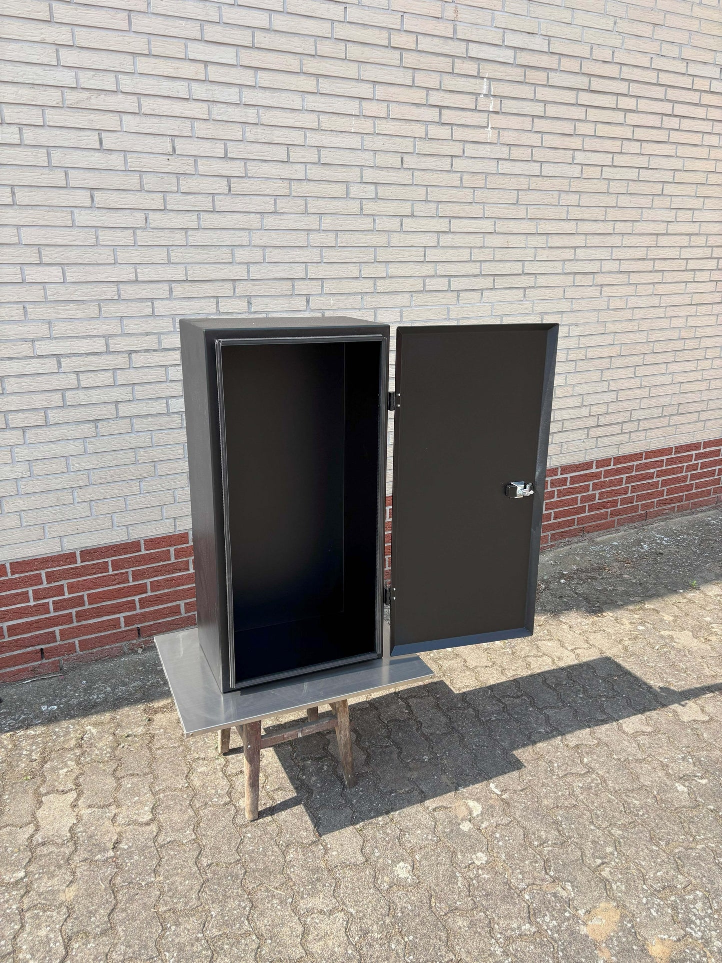 Aluminium Heckbox Serie350 , Staukiste abschließbar 500 x 1000 x 350 - CamperRamper