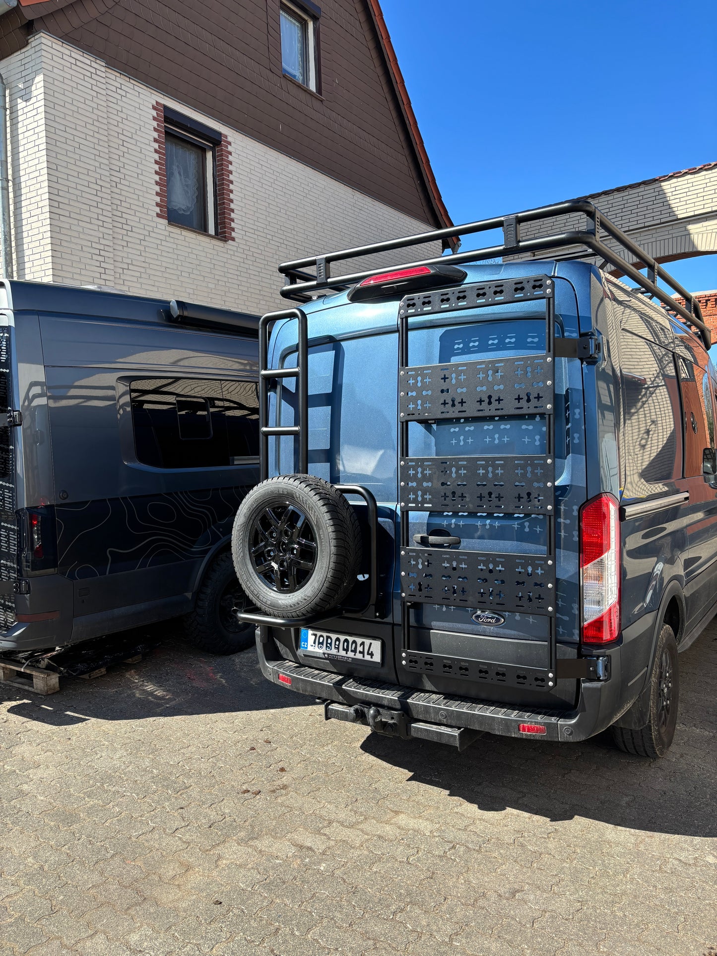 B-RAX Heckleiter mit Reserveradhalter für Ford Transit (ab 2013) *H2*