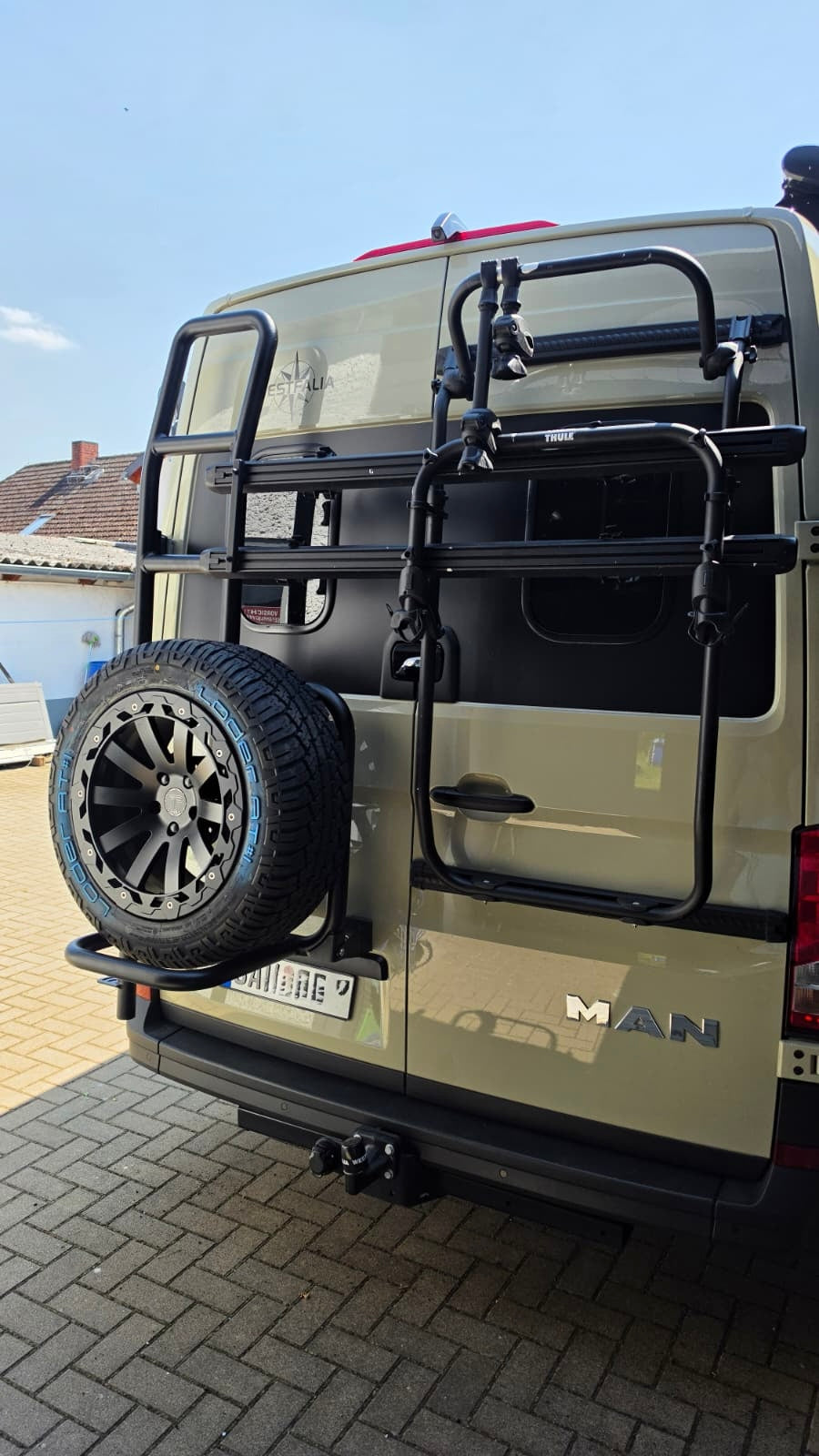 B-RAX Heckleiter mit Reserveradhalter für VW Crafter und MAN TGE *H3*