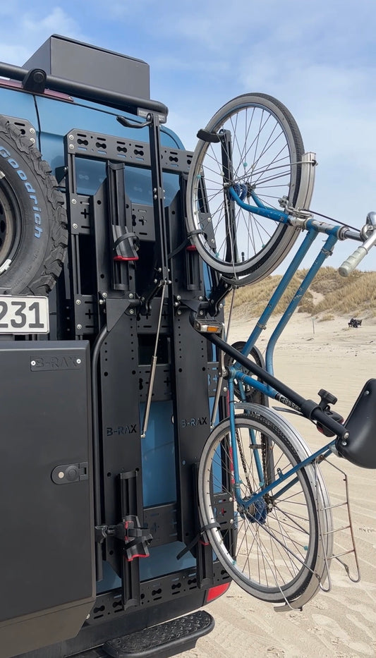 B-RAX Bike Lift – Vertikaler Fahrrad-Hebeträger für Camper & Vans