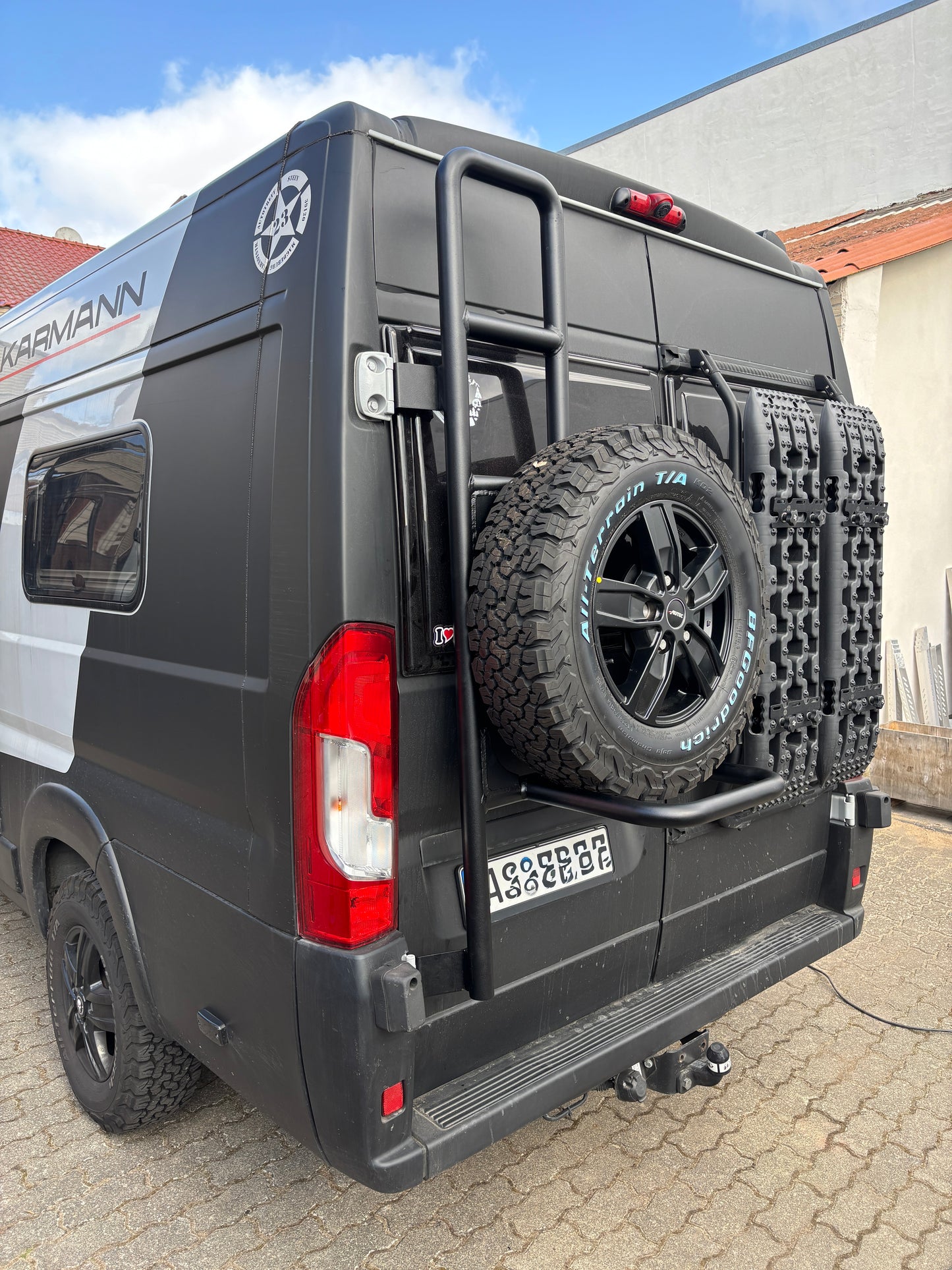 B-RAX Heckleiter mit Reserveradhalter für Fiat Ducato, Citroën Jumper, Peugeot Boxer (ab 2006) und Baugleich *H2*